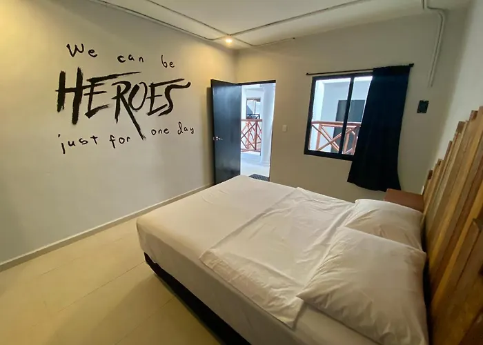 Hostel Why Not Rooftop Party
