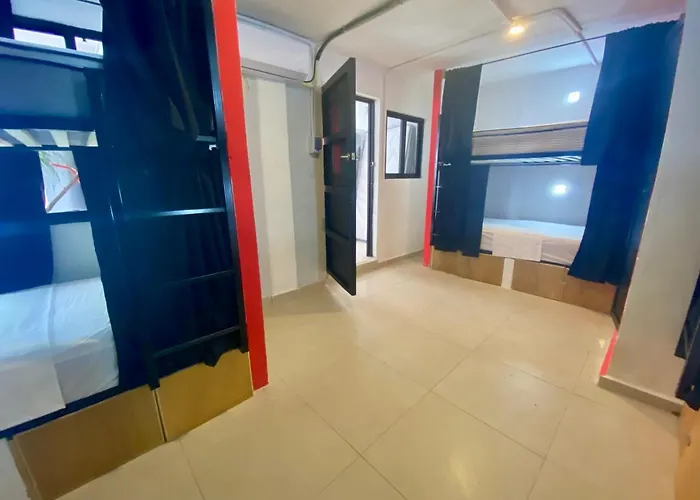 Why Not Rooftop Party Hostal