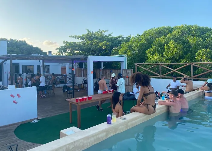 Why Not Rooftop Party Hostal Playa del Carmen